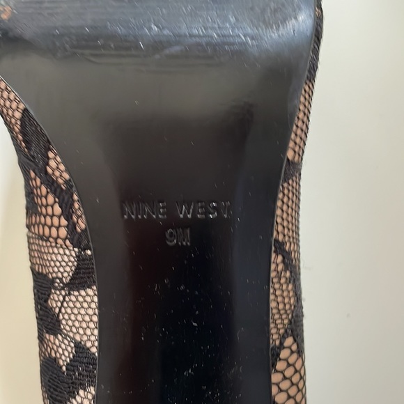 Nine West ‘Lace’ Heels - Picture 3 of 4